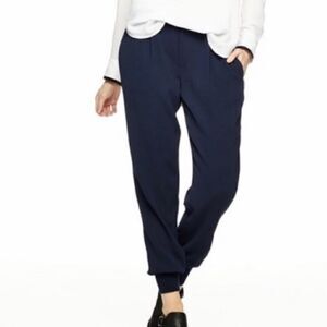 Vince Navy Crepe Jogger Pant Size 0